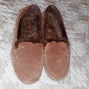 Vionic suede slippers